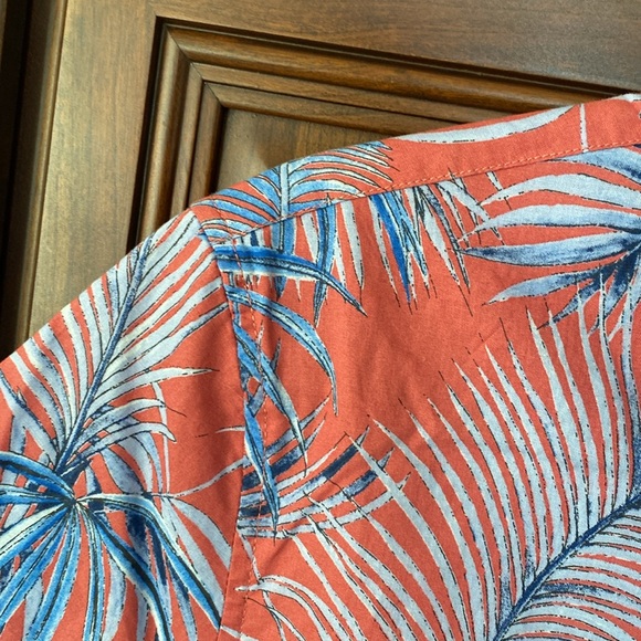 AMERICAN EAGLE Palm Tree Shirt - Picture 2 of 11